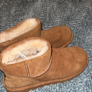 Bearpaw Super Shorty Boots for Women!